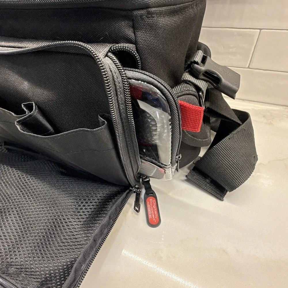 Tamrac System 6 DSLR Camera/Camcorder Bag - Attached Media Wallet Fast Shipping!
